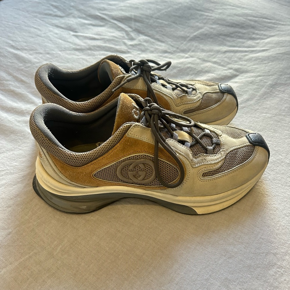 Gucci Men's Beige and Brown Sneakers